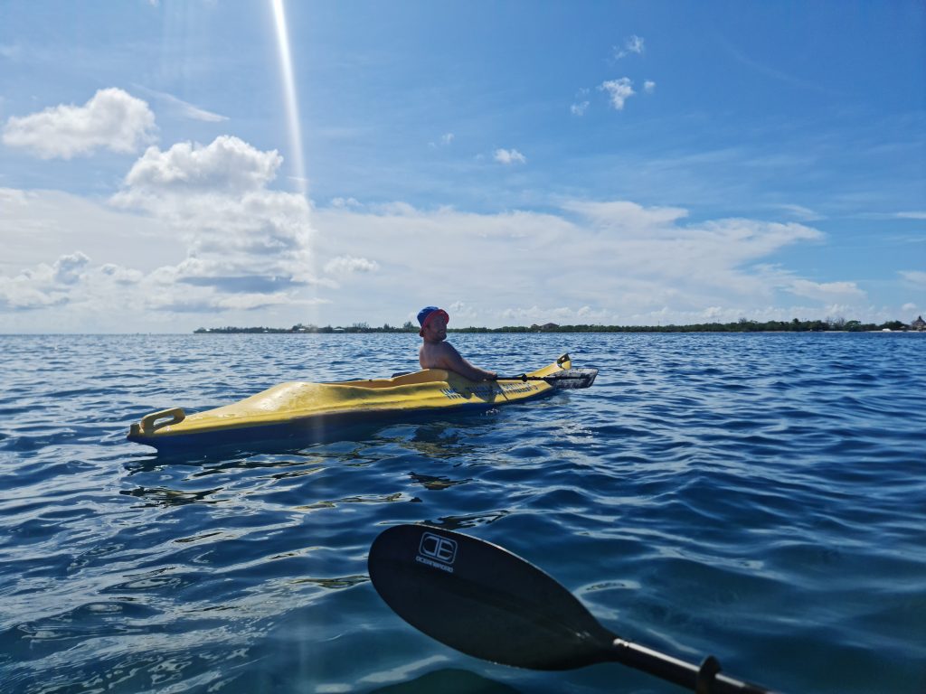 Kayaking Utila